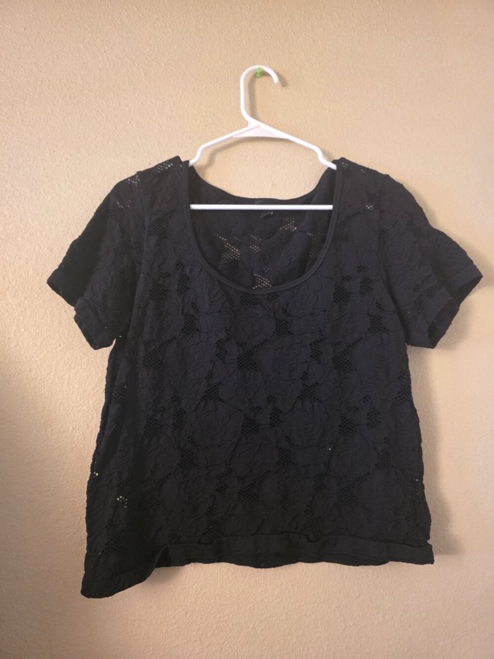 Torrid Size 1X Black Seamless Scoop Crop Top - Picture 2 of 5